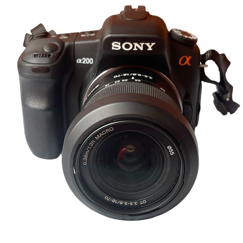 Sony DSLR-A200 10.2MP Digital SLR Camera W/18-70MM Lens
Used tested - Picture 1 of 7